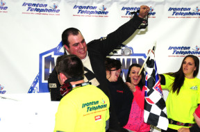 Eddie Reeder of Harmony, NJ picked up the victory in the 20 Lap Slinger Warehouse Feature event (Photo: Jim Smith)